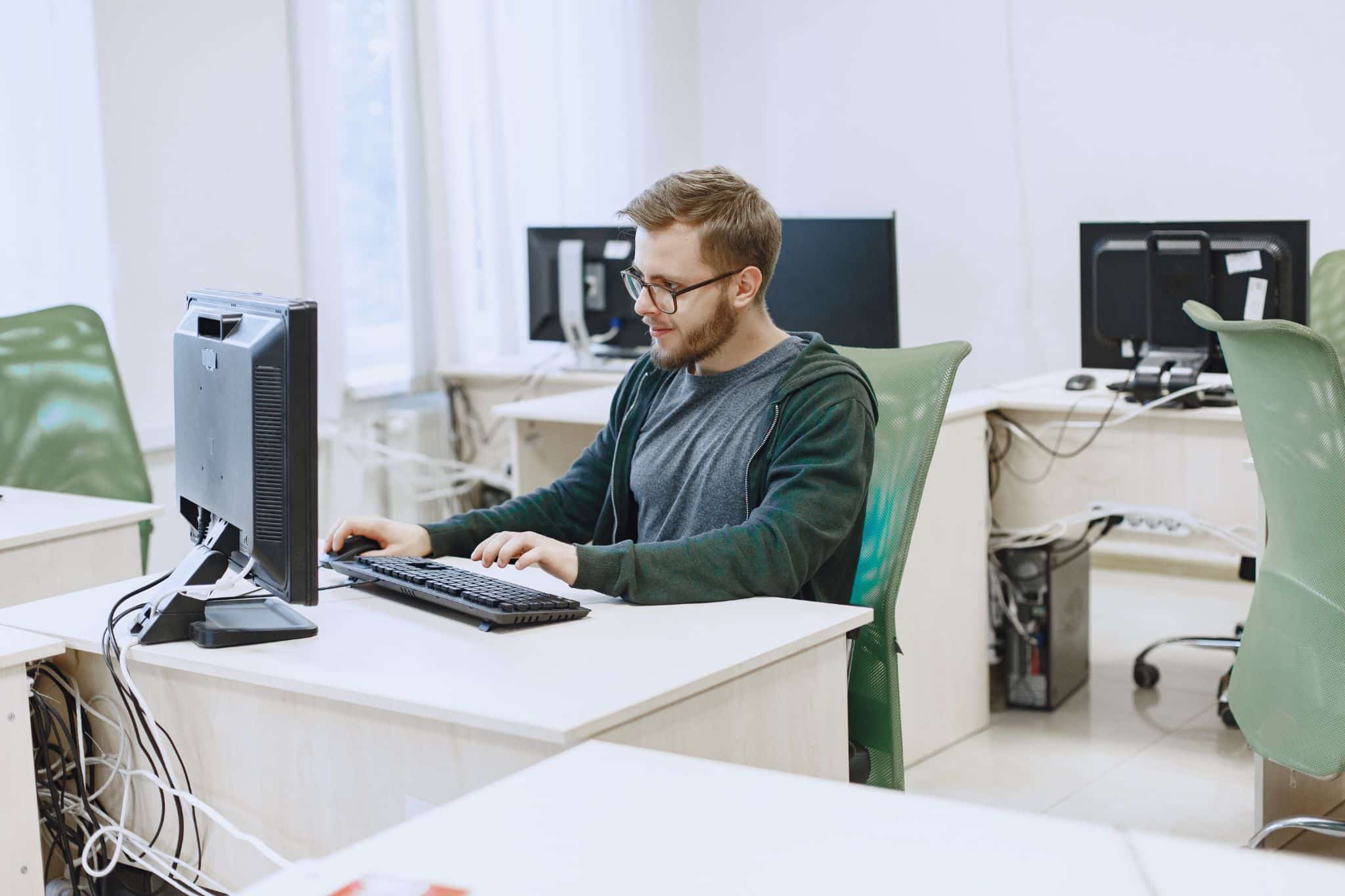 man-using.computer-office